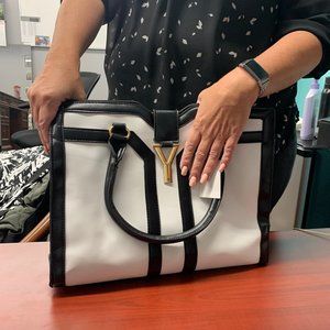 Black & White Professional Bag
